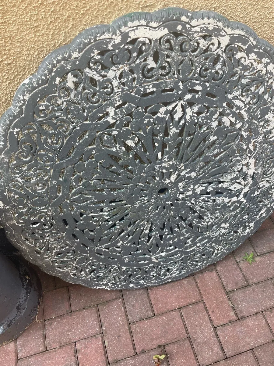 Cast Iron garden furniture - Image 4