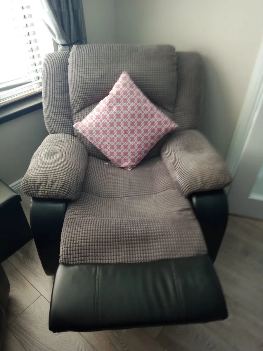 Sofa - Image 4