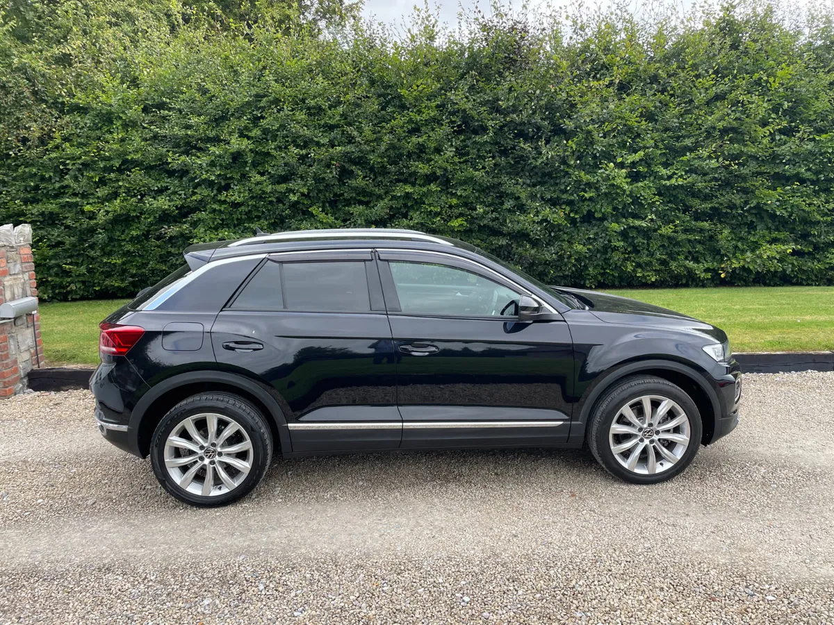 VOLKSWAGEN T-ROC 2.0 TDI DSG AUTO SPORT SUV/HATCH - Image 4