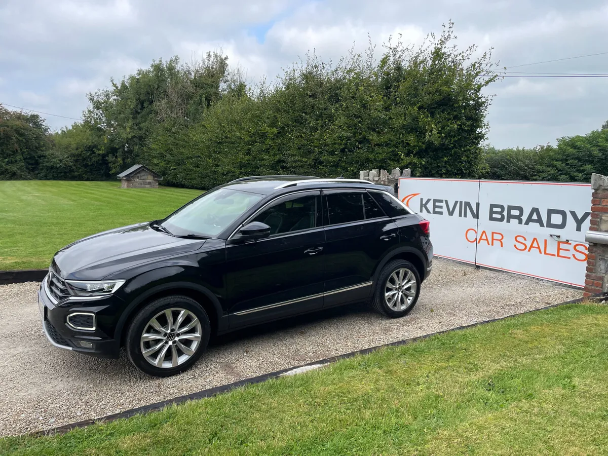 VOLKSWAGEN T-ROC 2.0 TDI DSG AUTO SPORT SUV/HATCH - Image 3