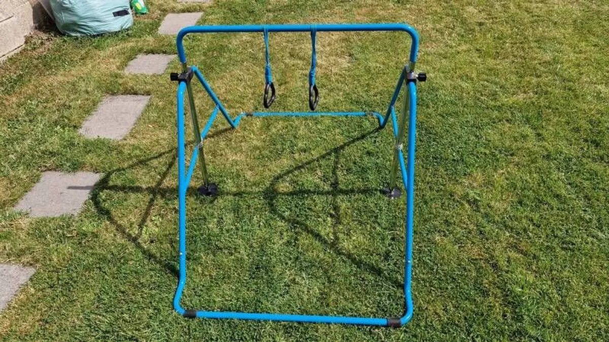 Kids Folding Gymnastics Bar, with handles - Image 3