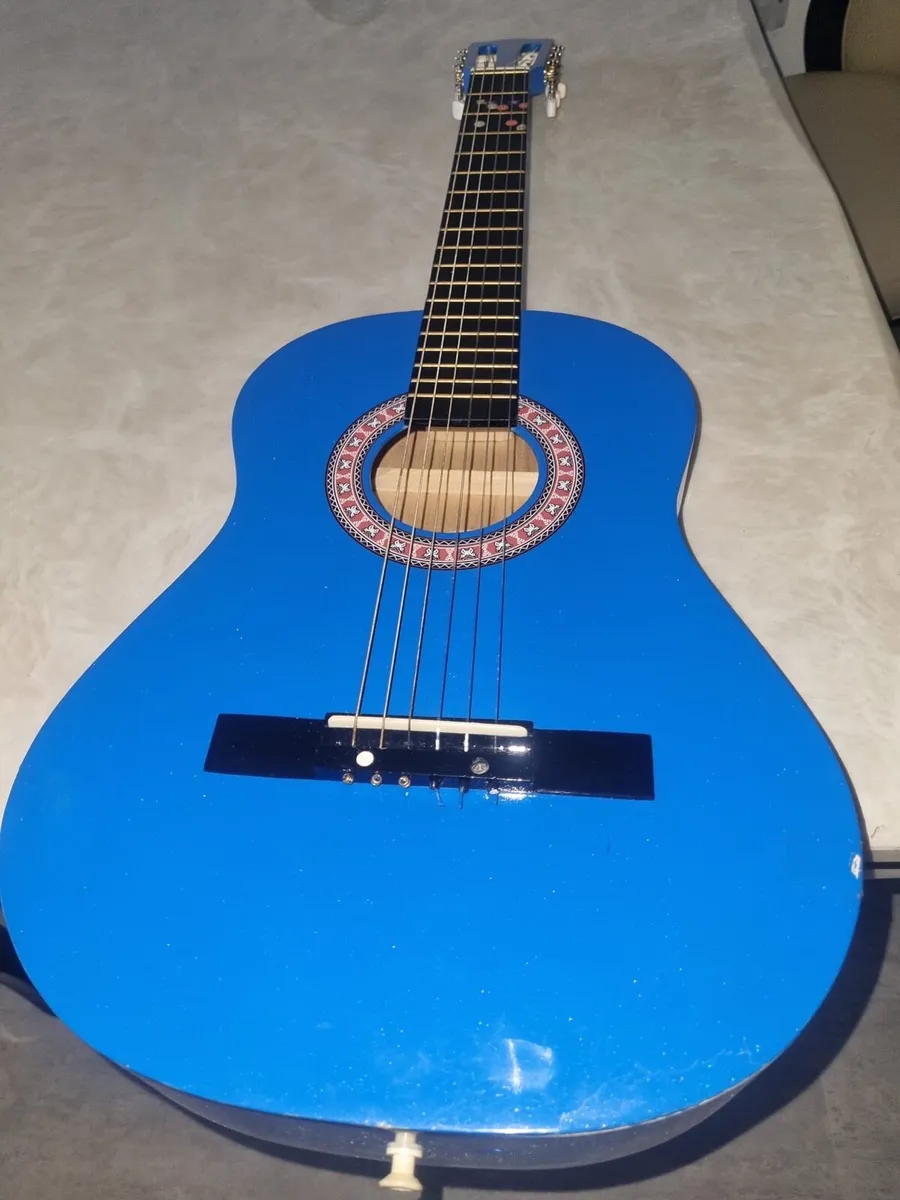 Guitar - Image 3