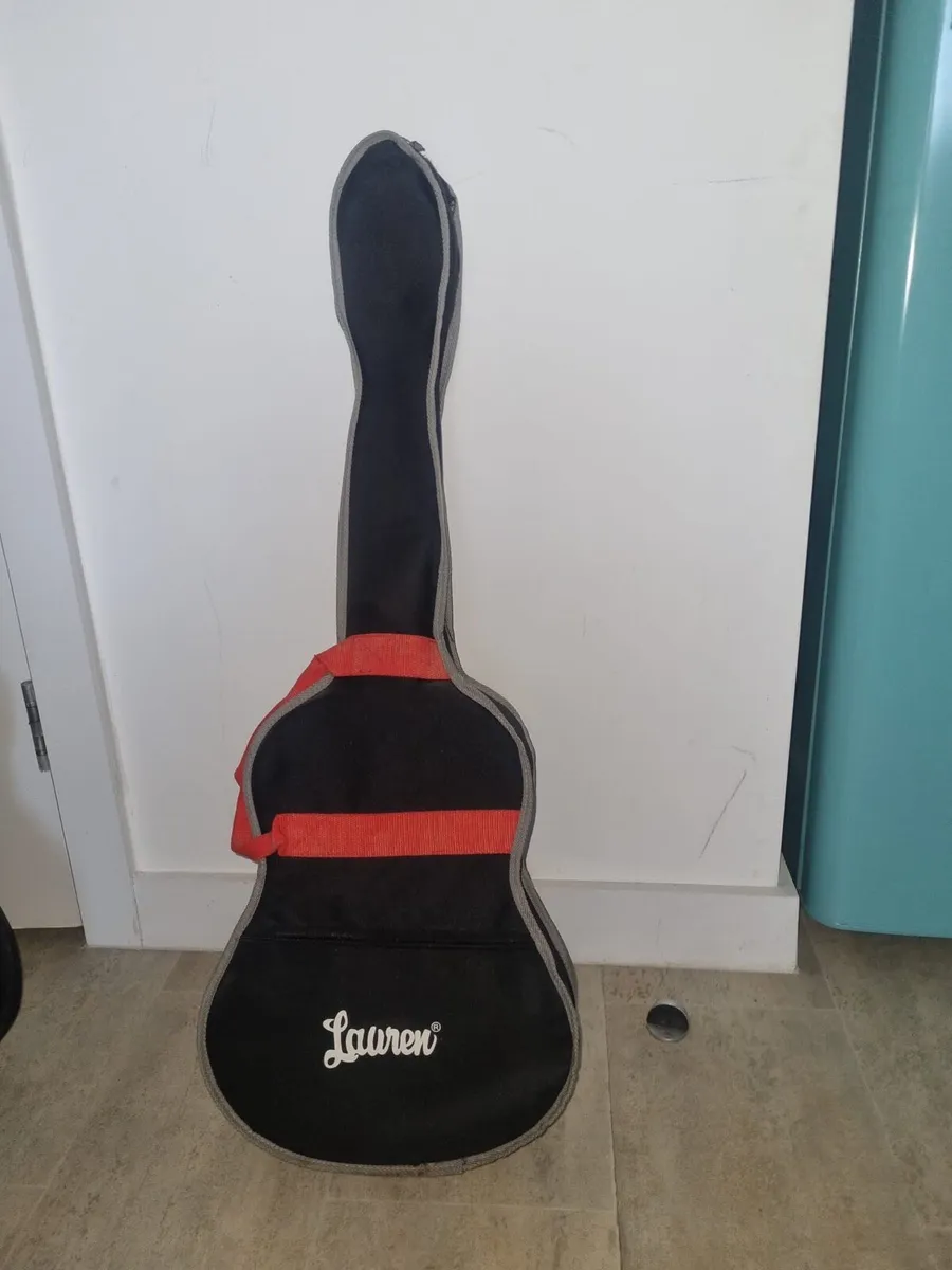 Guitar - Image 4