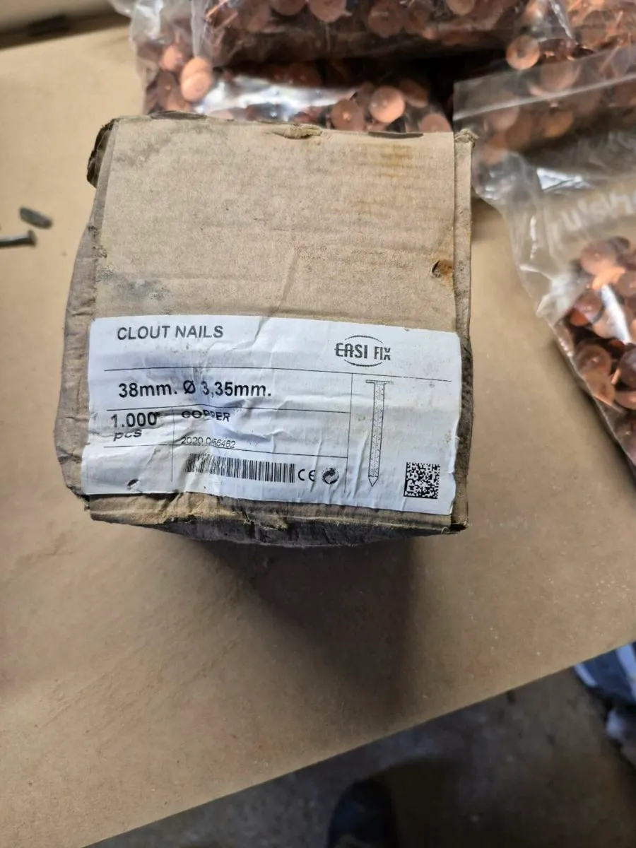 Copper clout nails - Image 1