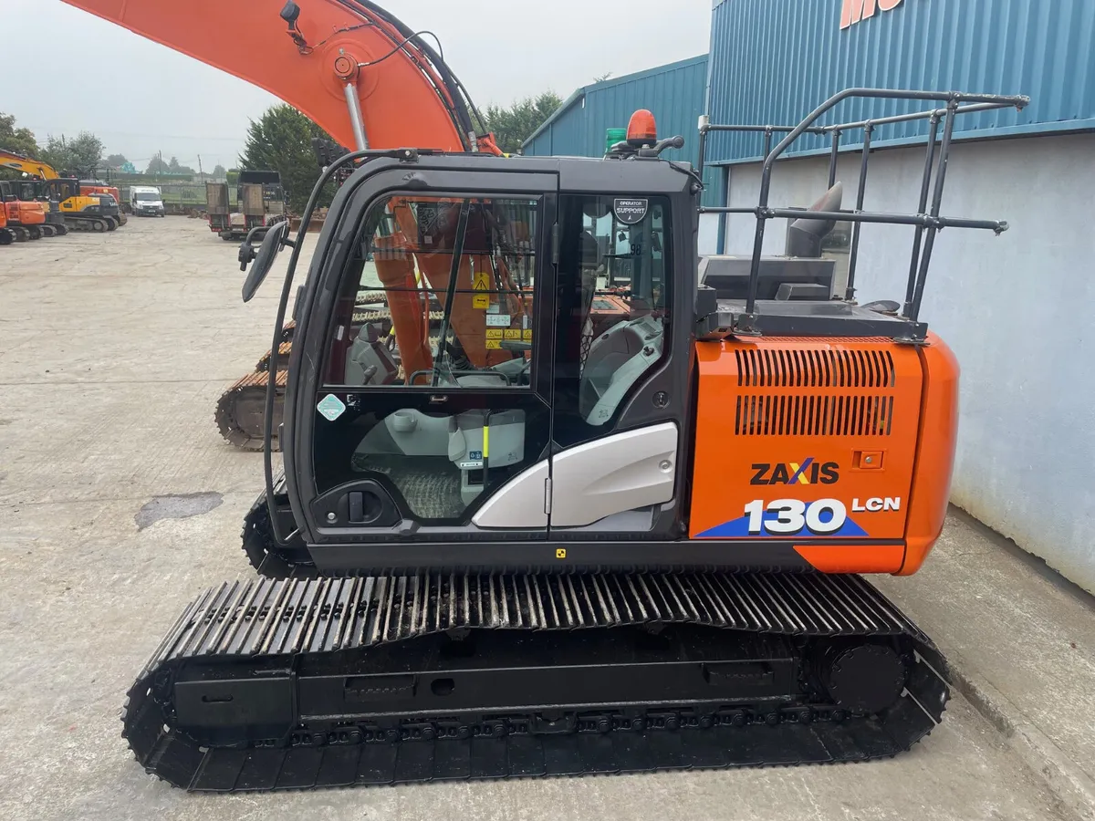 Hitachi ZX130LCN-6 - Image 4