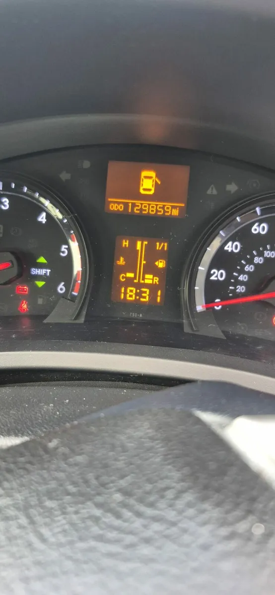 Toyota avensis - Image 4