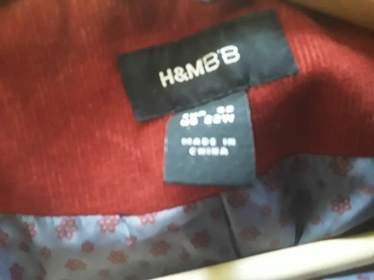 Deep red jacket as new large 12 - Image 3
