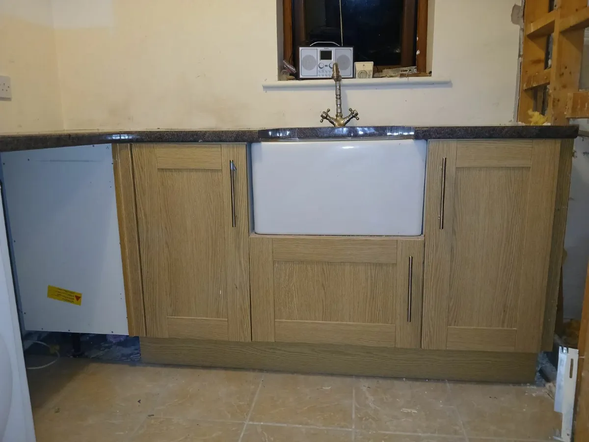 Utility room - units & cabinets with belfast sink - Image 1