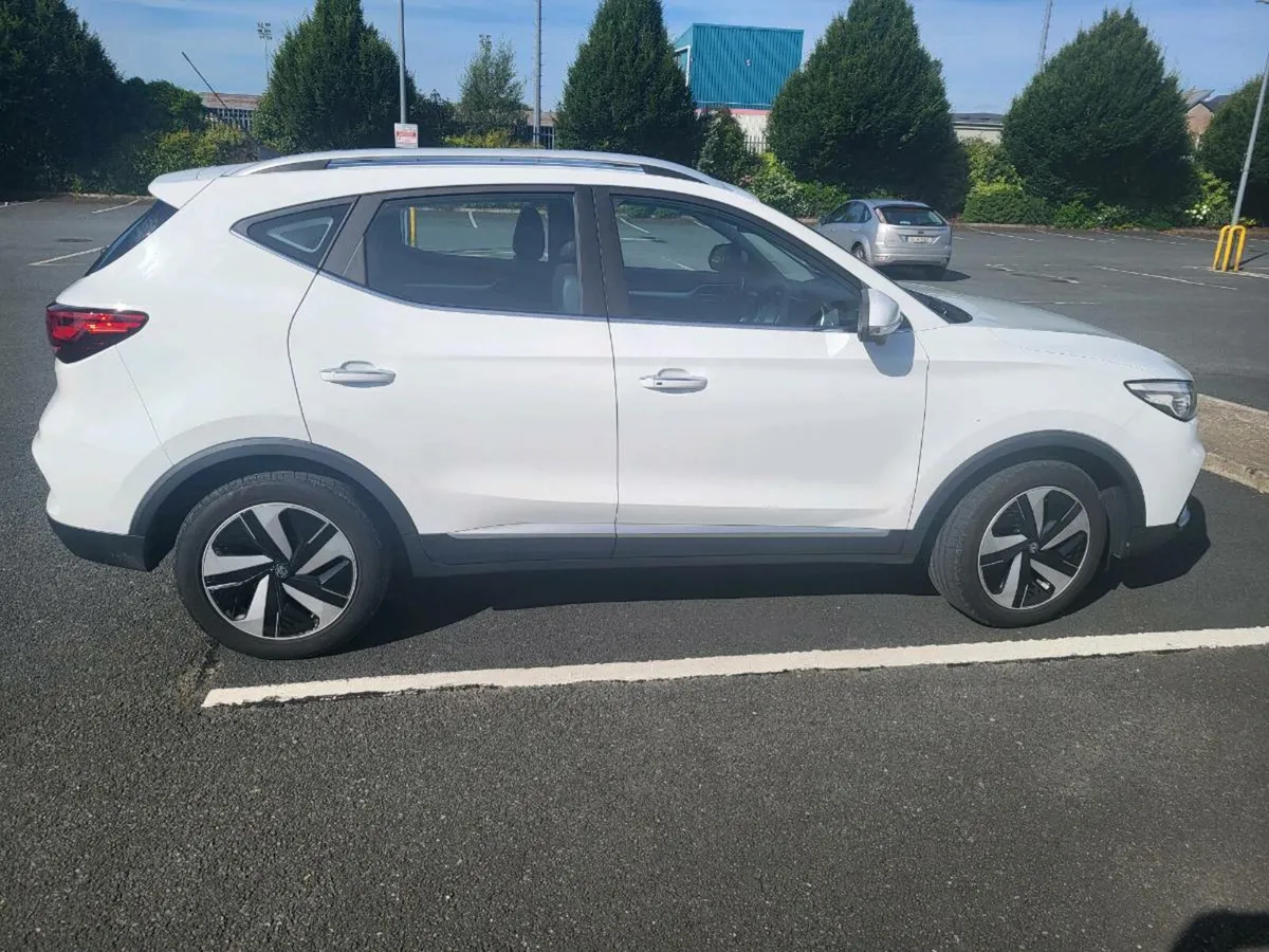 Car for sale - Image 2