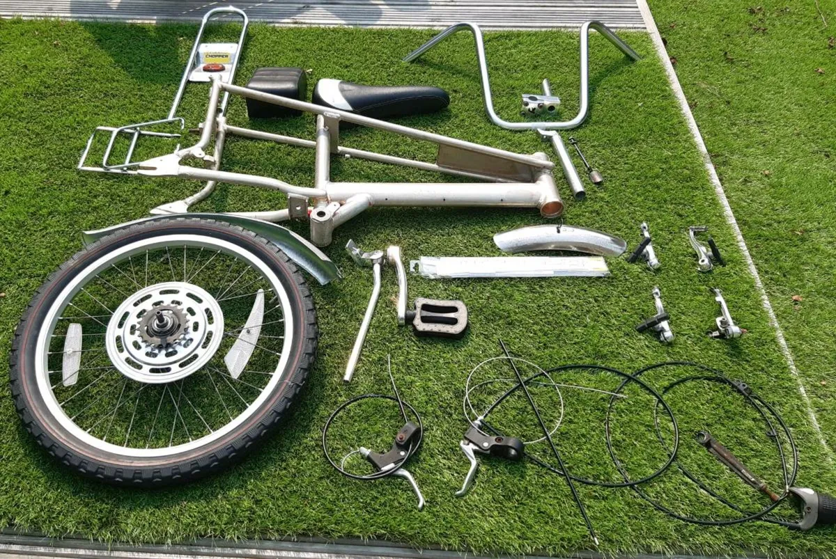 Raleigh Chopper Mark III Frame & parts - Image 1
