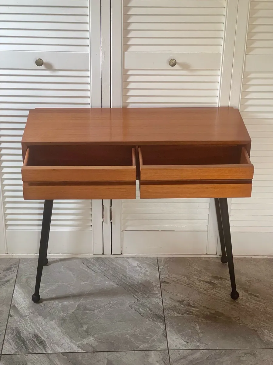 Mid century Danish console table - Image 2