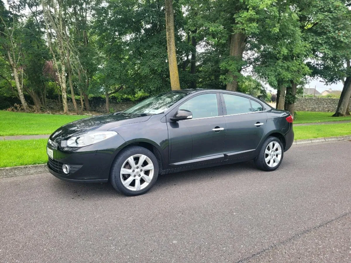 2010 RENAULT FLUENCE TOP SPEC NEW NCT LOW MILEAGE. - Image 1