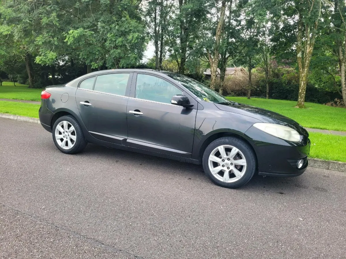 2010 RENAULT FLUENCE TOP SPEC NEW NCT LOW MILEAGE. - Image 3