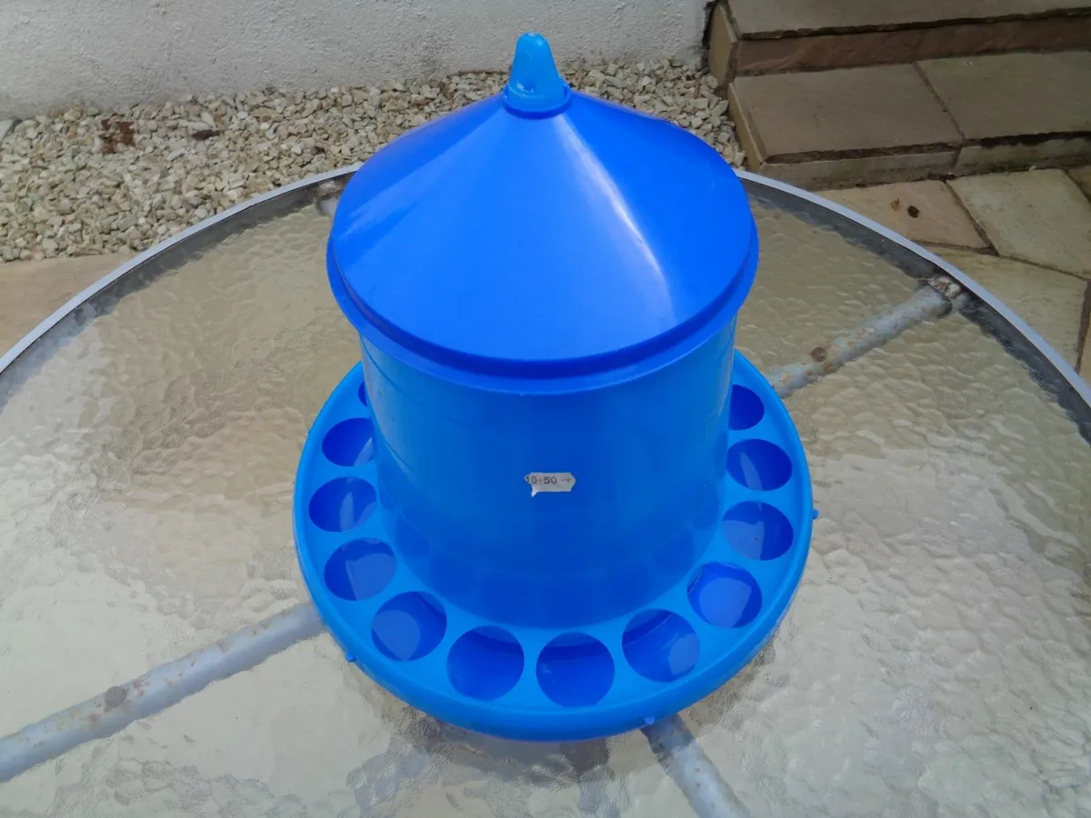 Hen feeders - Image 3