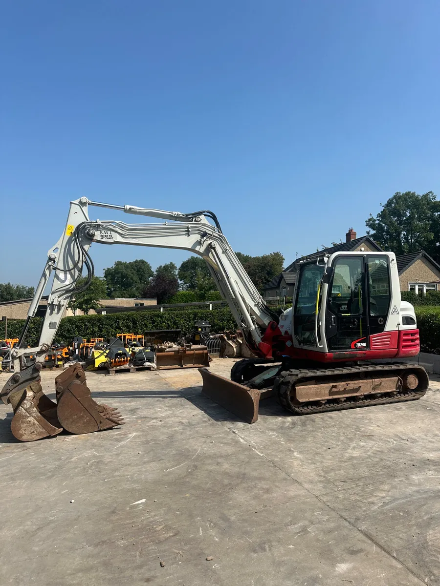 2018 TAKEUCHI TB290 - Image 1