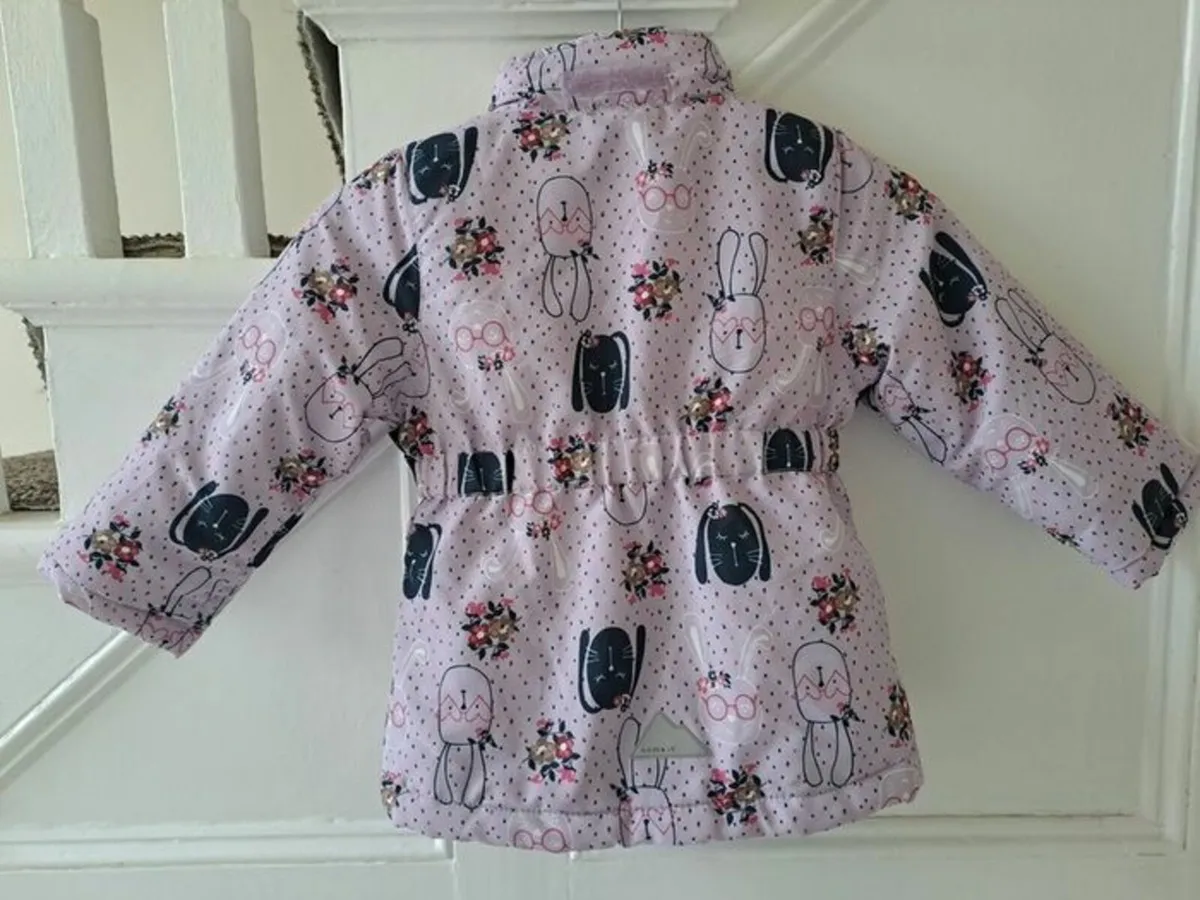 Free Girls jacket 2 - 3 years old - Image 2