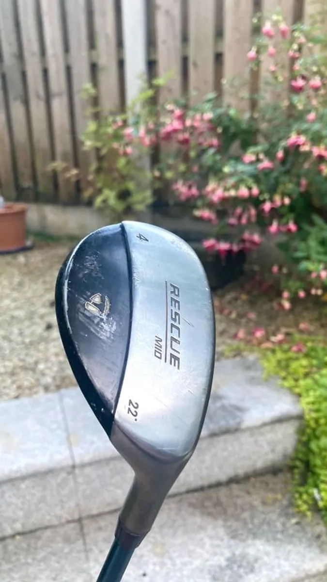 2 x Taylormade Rescue Mid Hybrids - Image 3