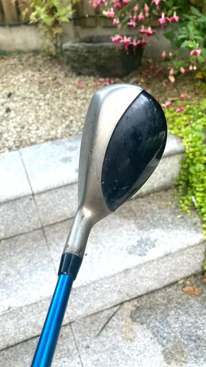 2 x Taylormade Rescue Mid Hybrids - Image 4