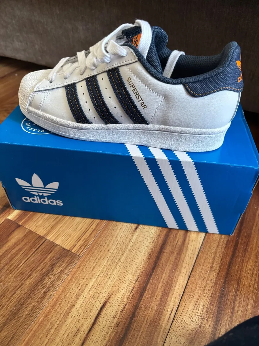 Footwear - Image 4