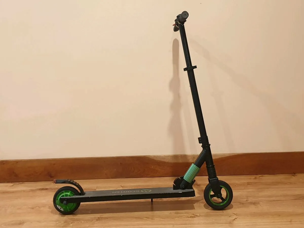 Megawheels S1 electric foldable scooter - Image 3