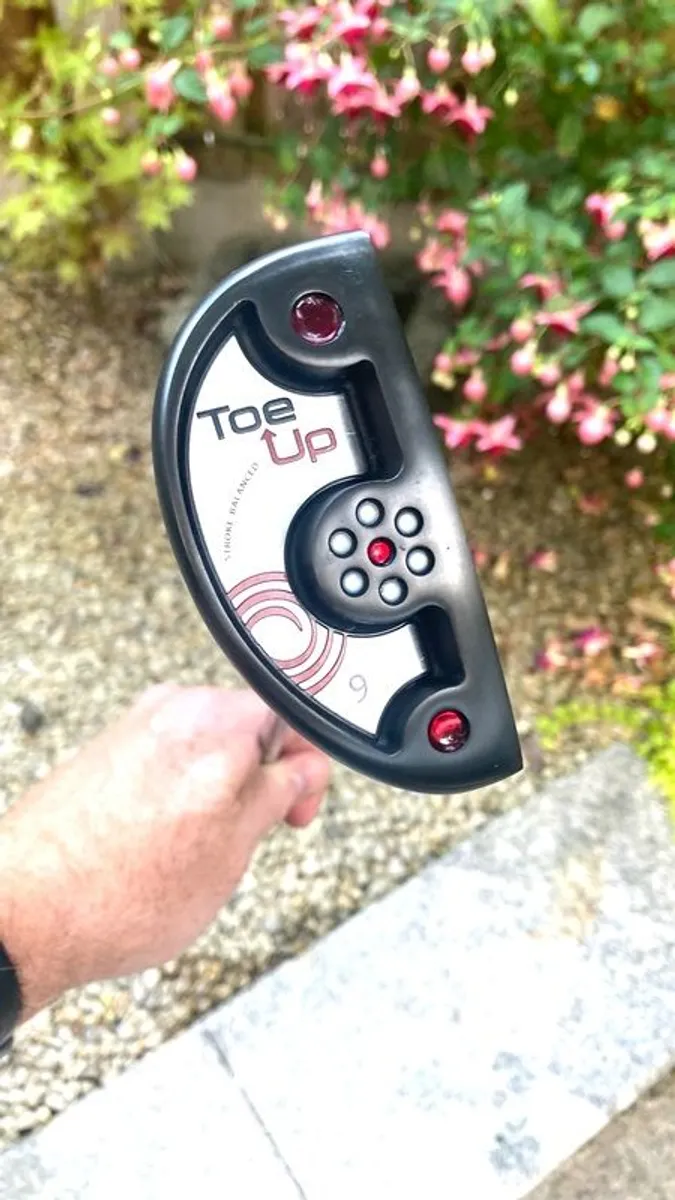 Odyssey Toe Up Putter - Image 3