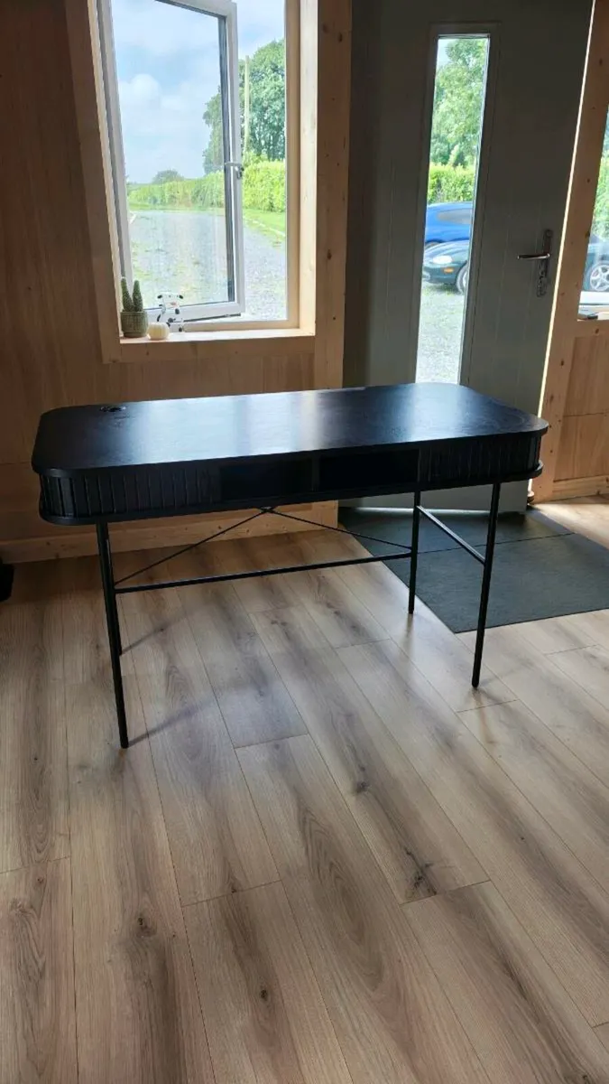 Black vanity/desk - Image 3