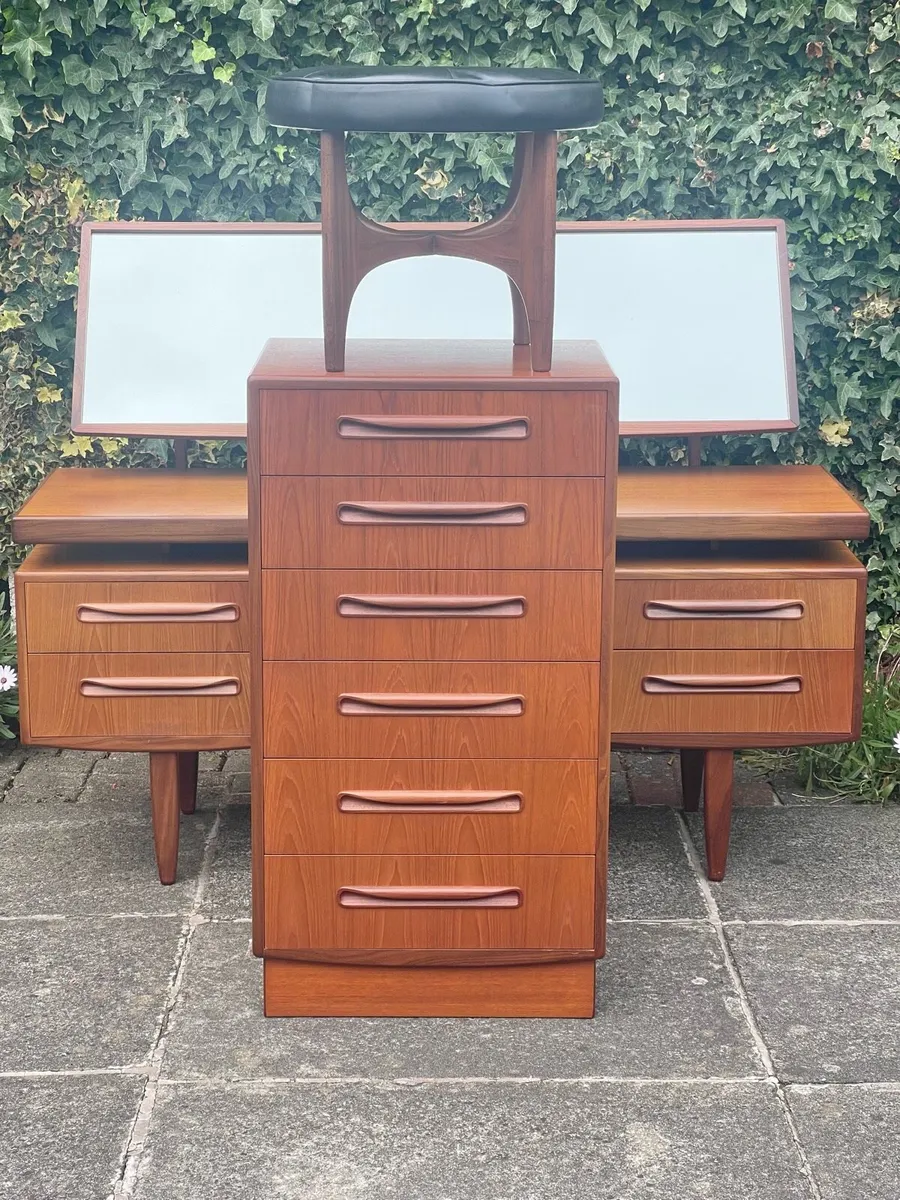 Mid century G plan bedroom set - Image 1