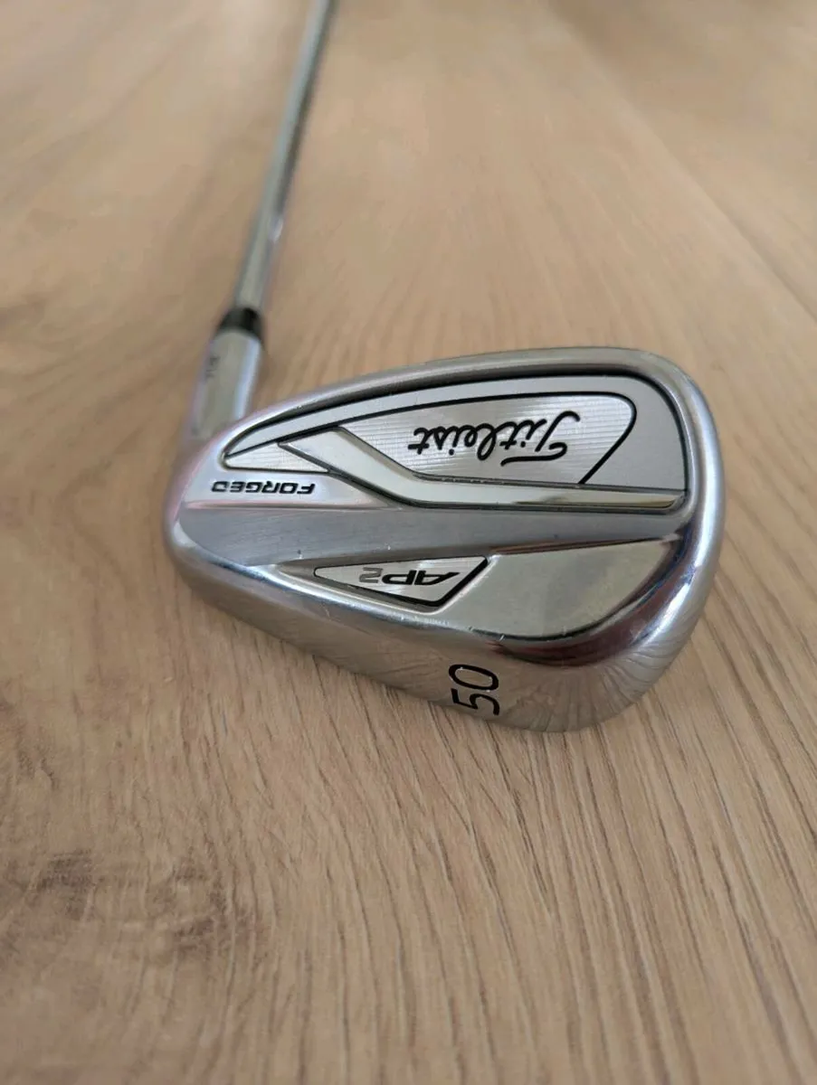 Titleist AP2 718 50° Gap Wedge - Image 1