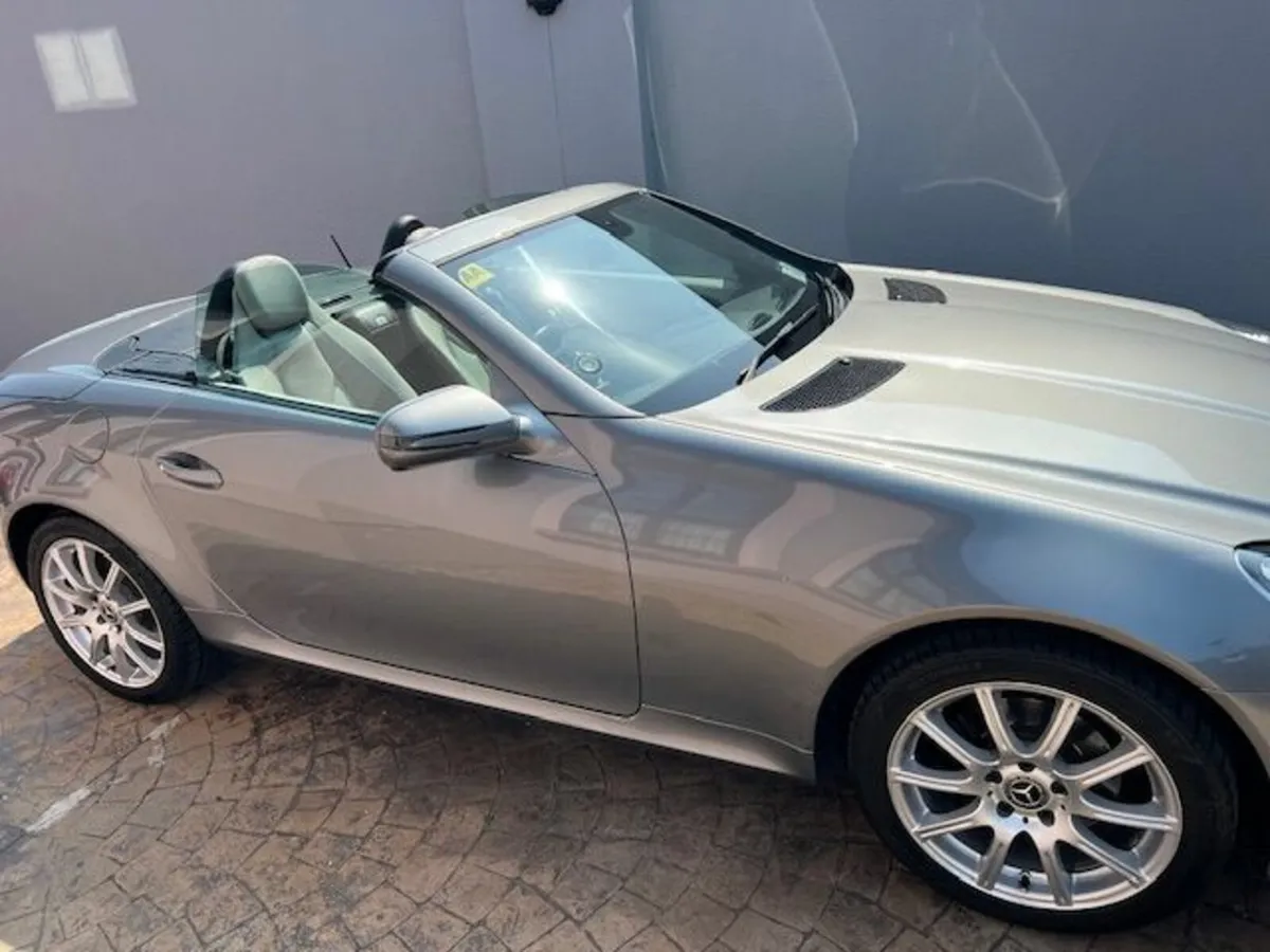 Mercedes-Benz SLK 2008 - Image 2