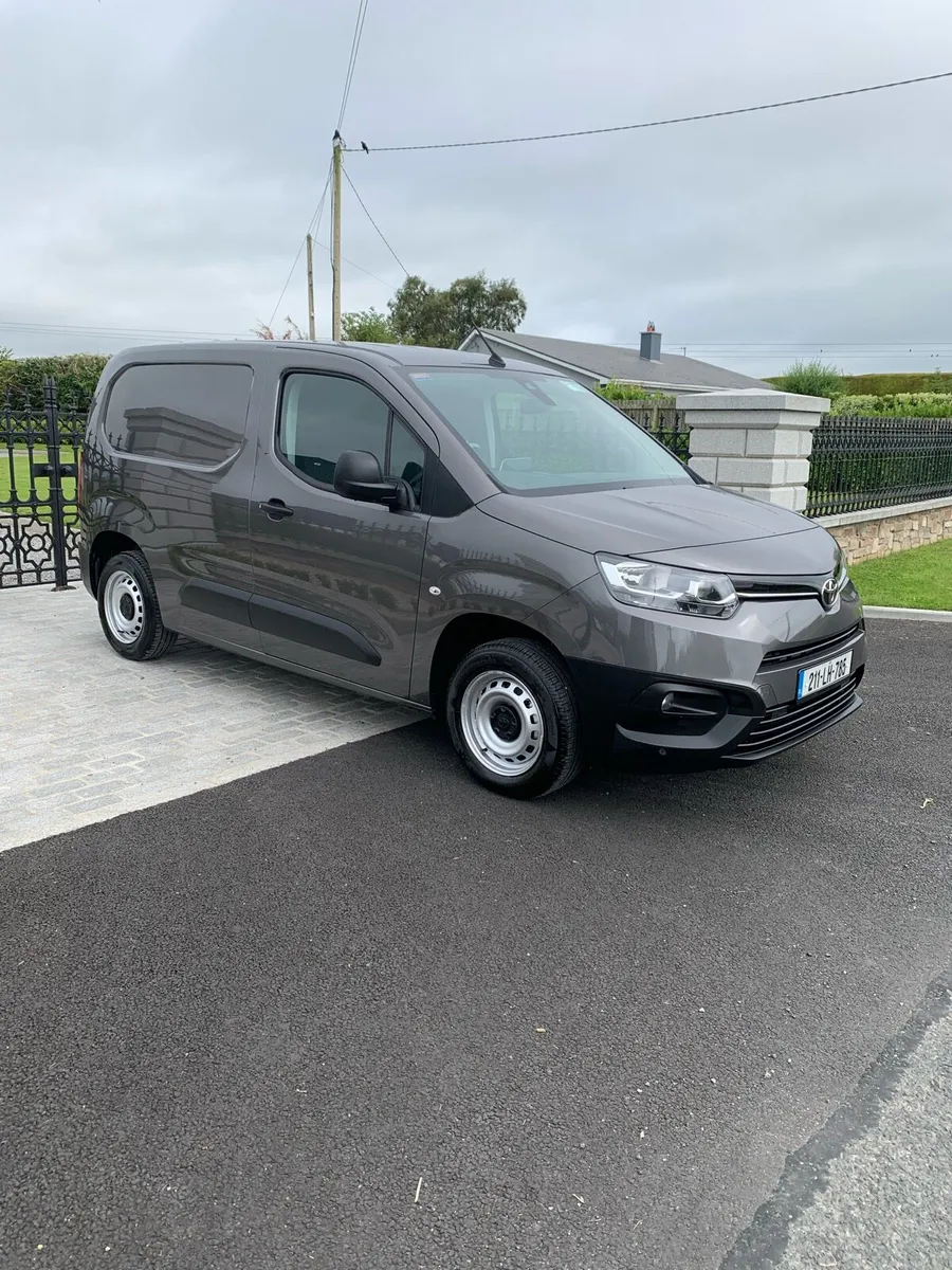 Toyota Proace city 2021 - Image 1