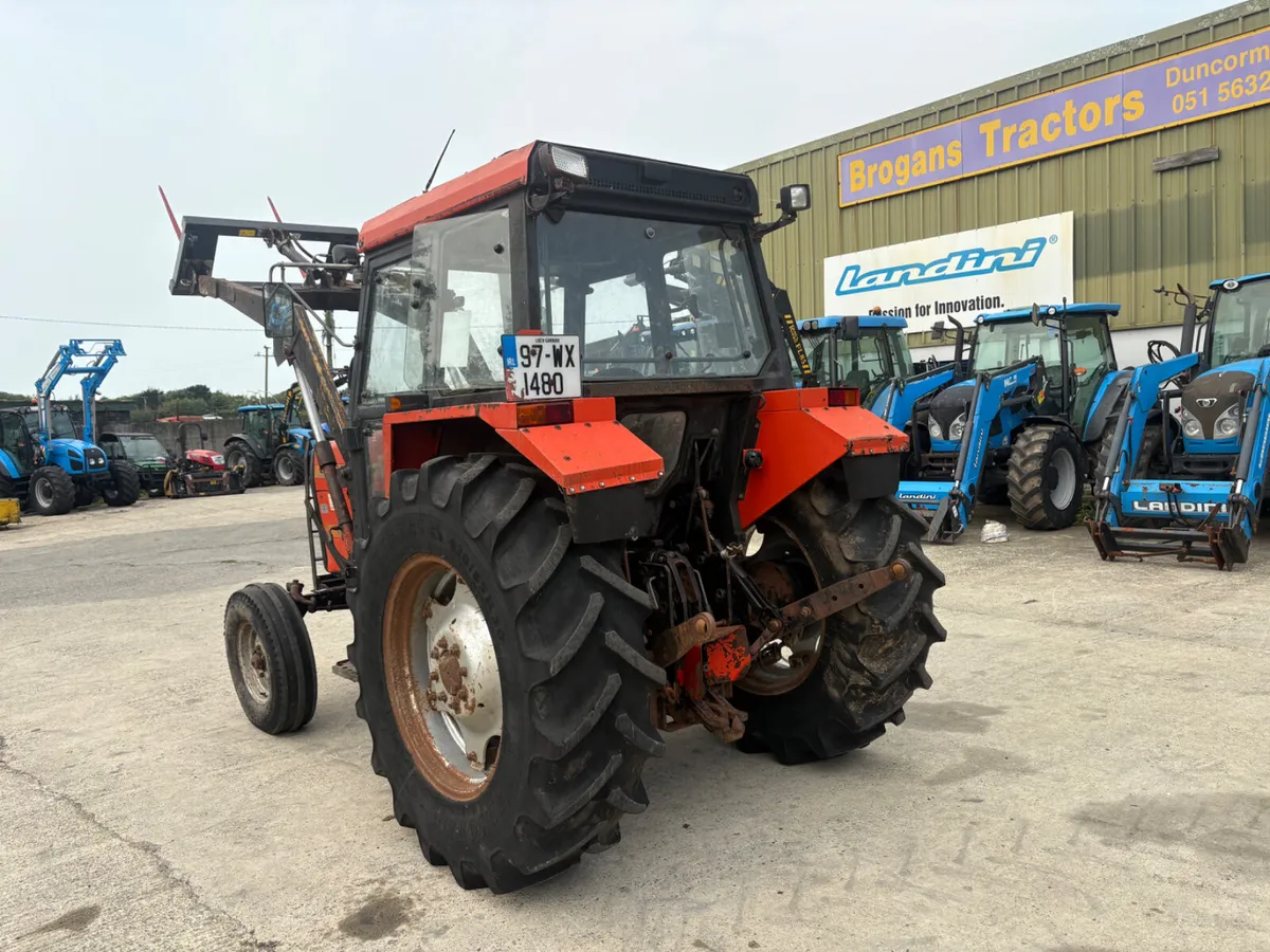 Ursus 475 and loader - Image 4