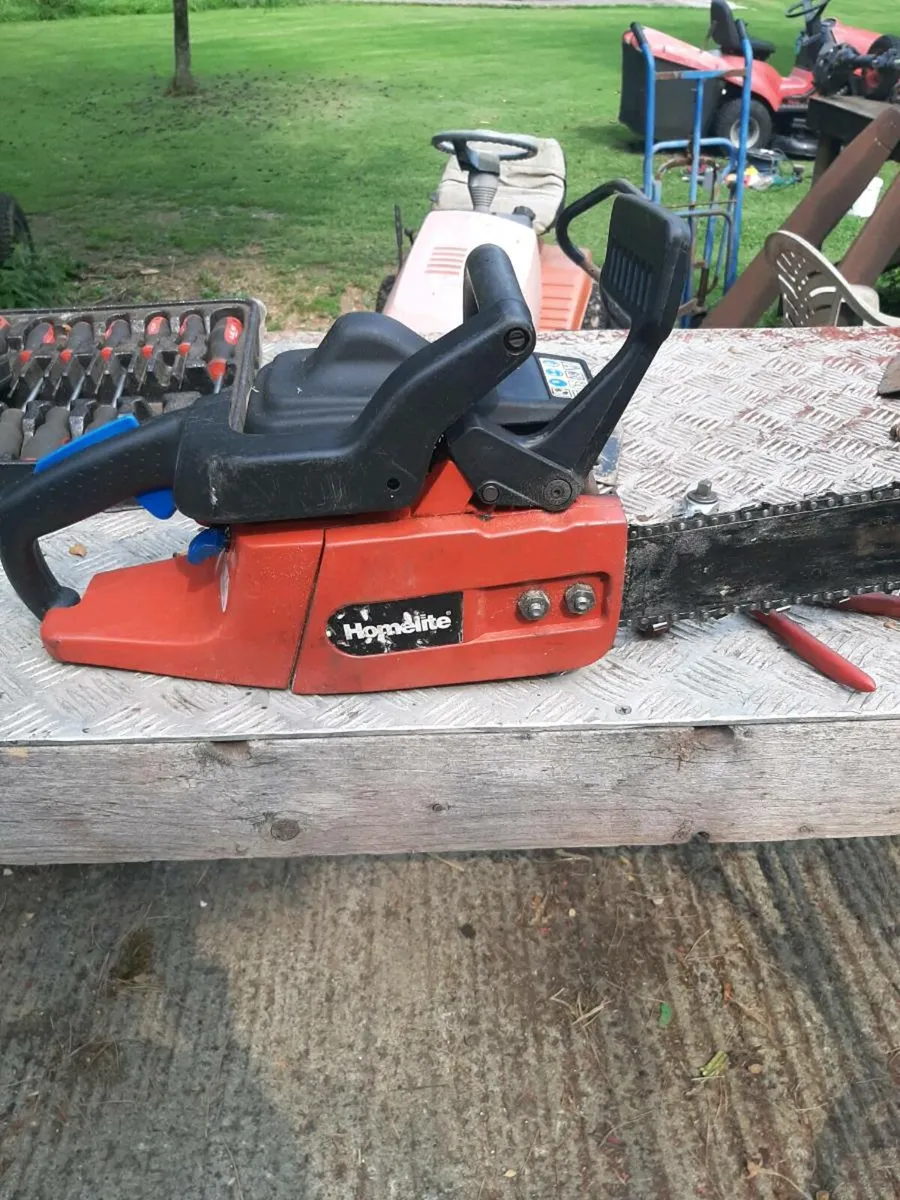 Homelite chainsaw - Image 1