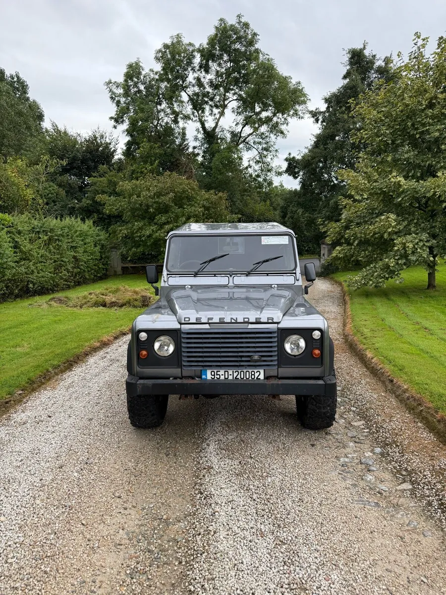 LAND ROVER DEFENDER 110 300TDI - Image 3