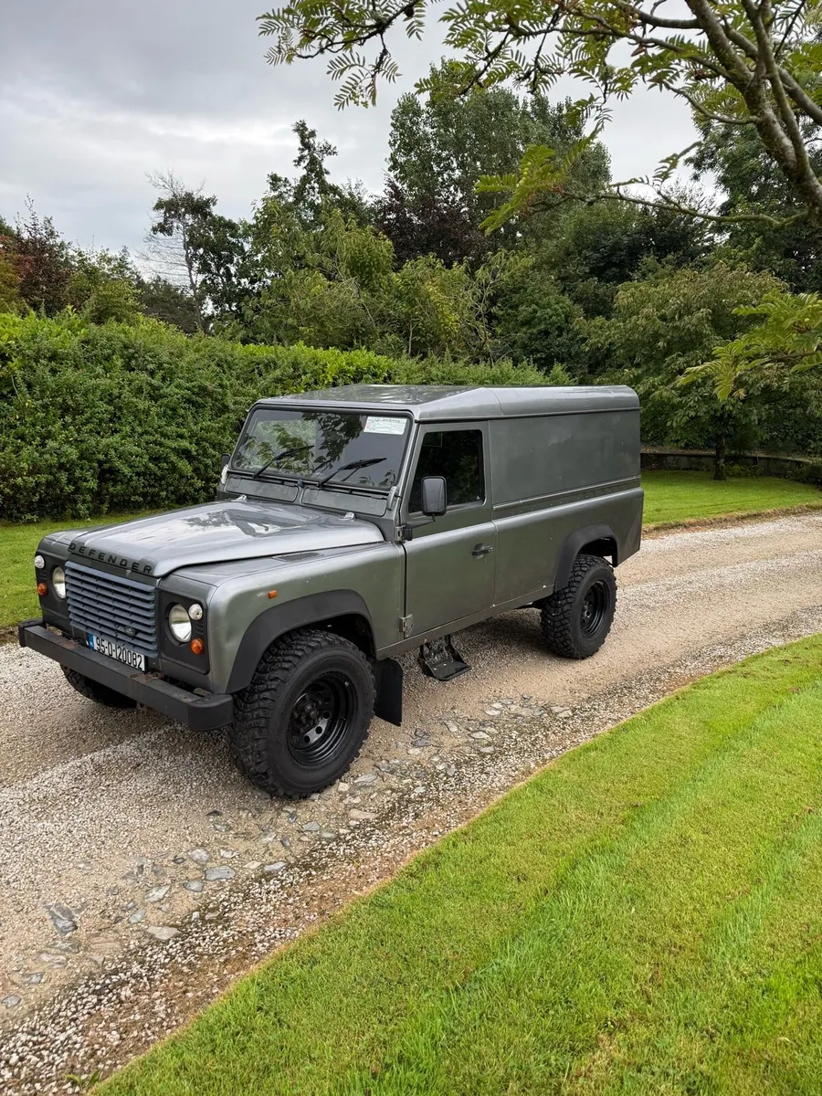 LAND ROVER DEFENDER 110 300TDI - Image 4