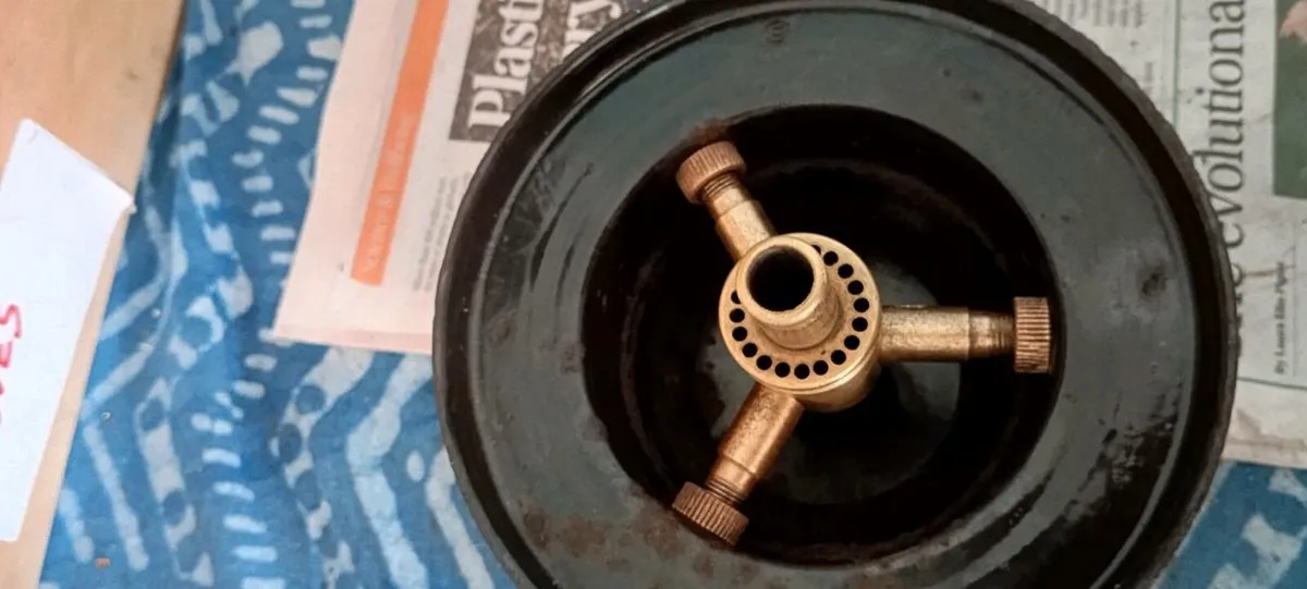 Tilley oil lamp - Image 3