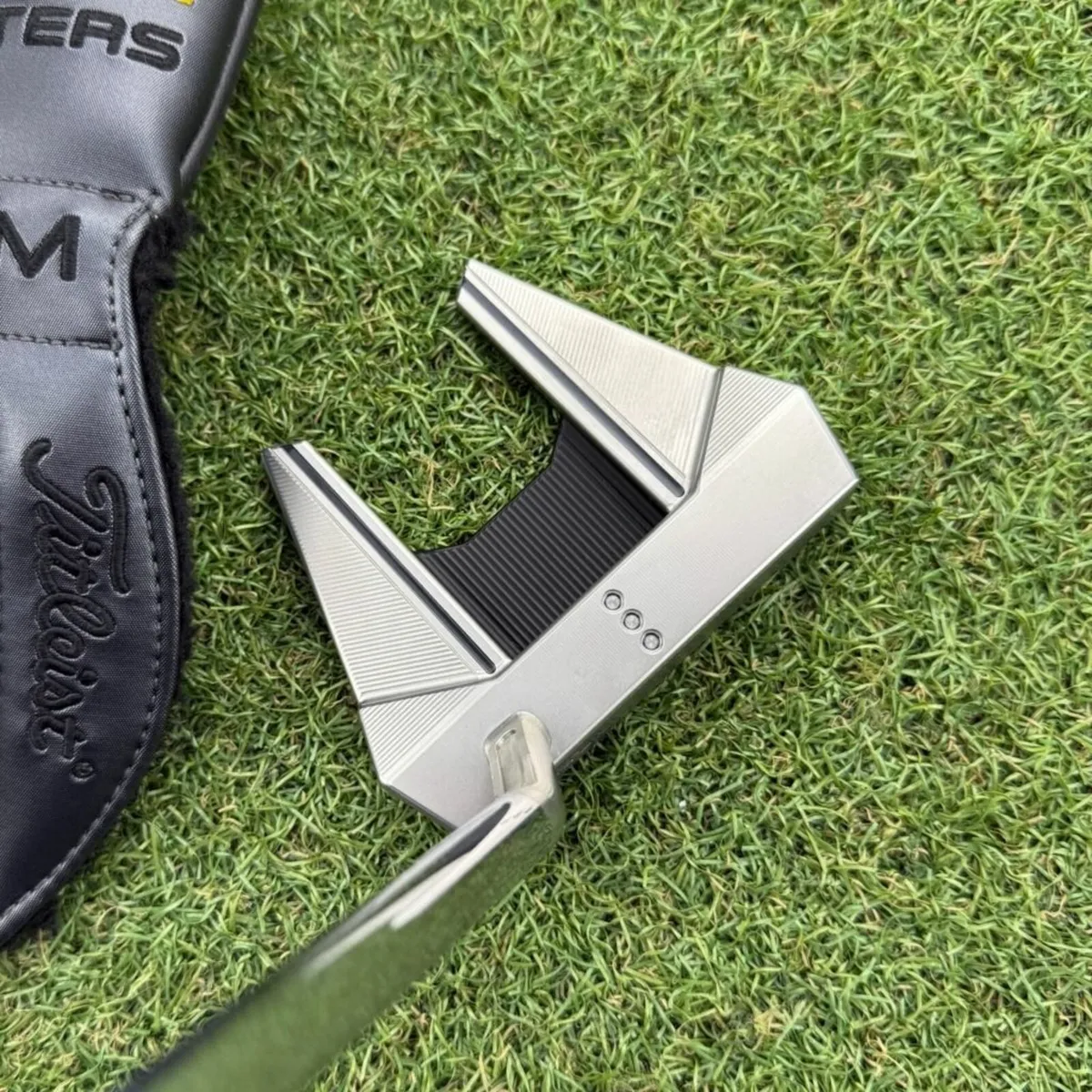 SCOTTY CAMERON PHANTOM 7.5 2024 PUTTER / 34″ - Image 4