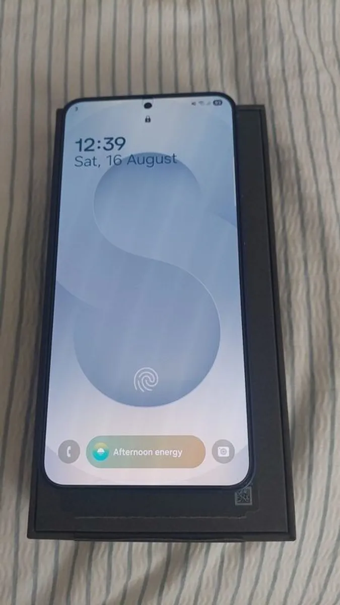 Samsung Galaxy S25 plus - Image 2