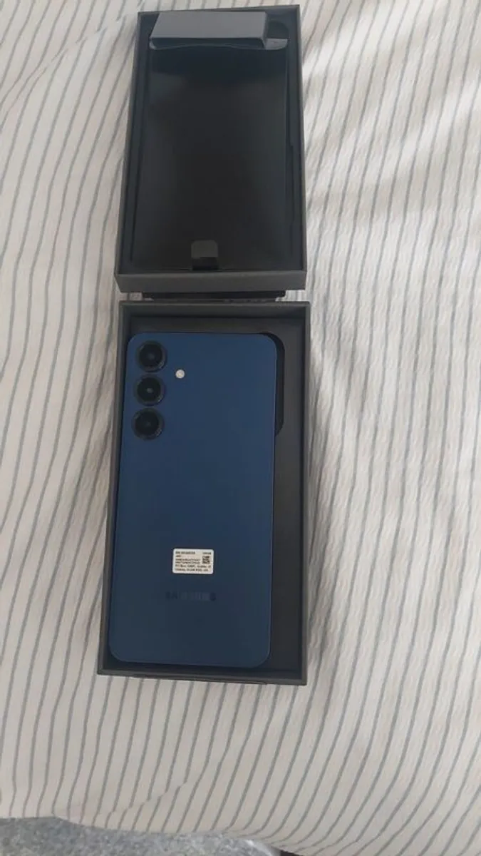 Samsung Galaxy S25 plus - Image 3
