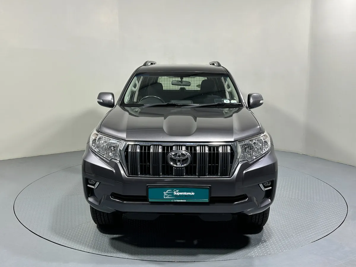 Toyota Land Cruiser LWB 2.8 D4D 202 - Image 2
