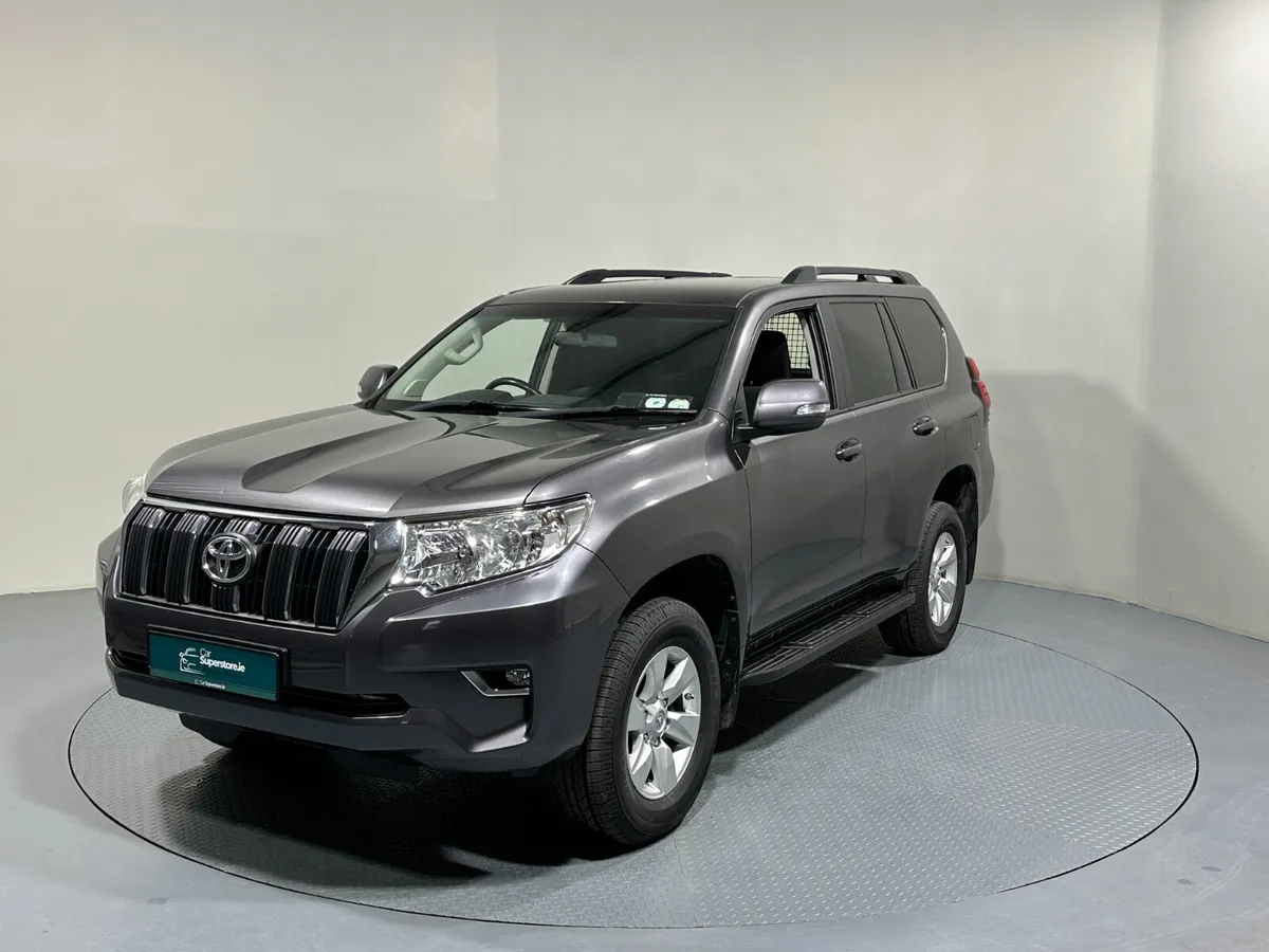 Toyota Land Cruiser LWB 2.8 D4D 202 - Image 3