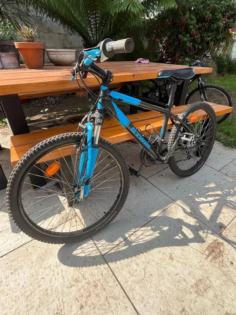 Boys bike - great condition! - Image 1