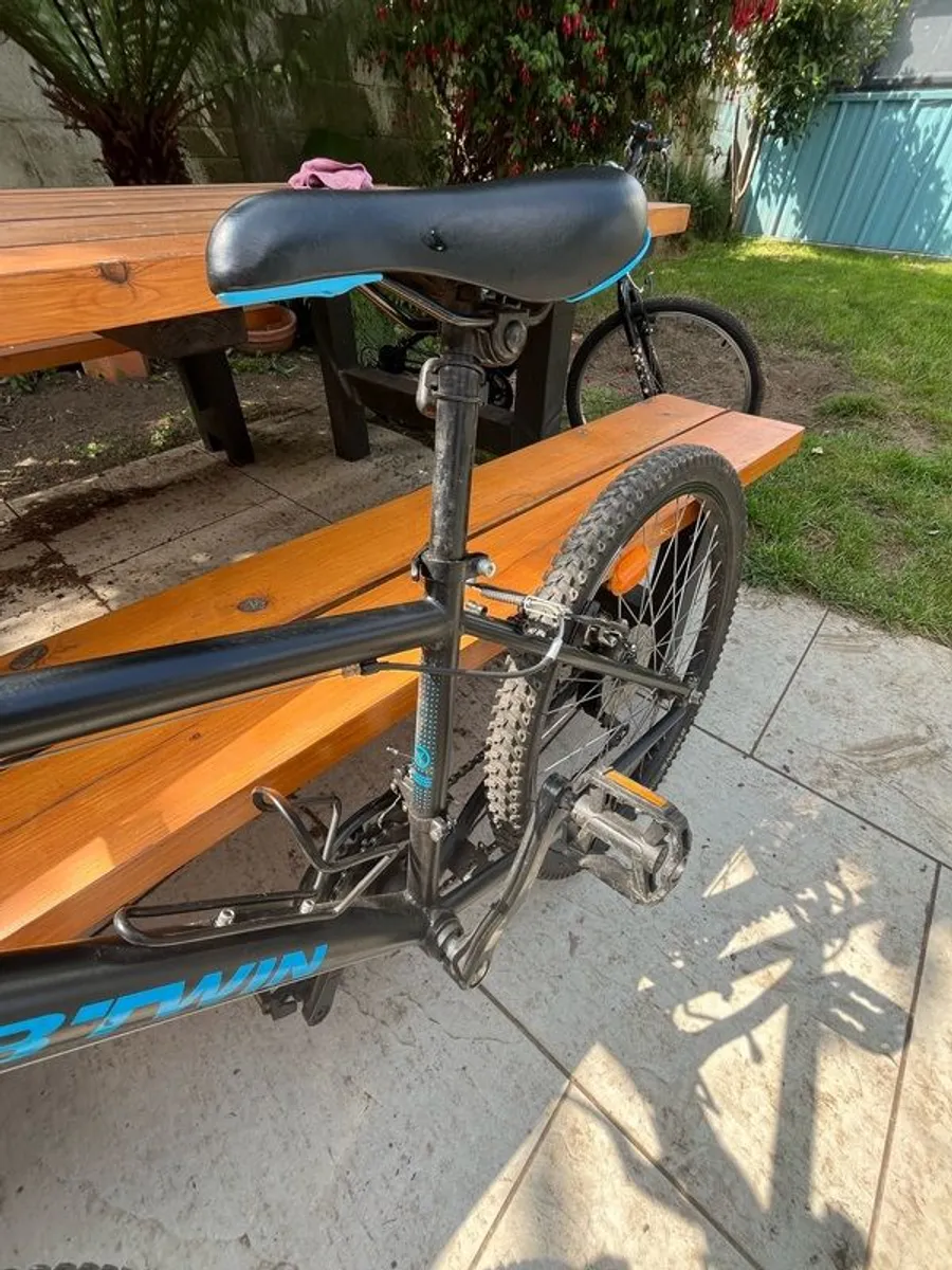 Boys bike - great condition! - Image 3