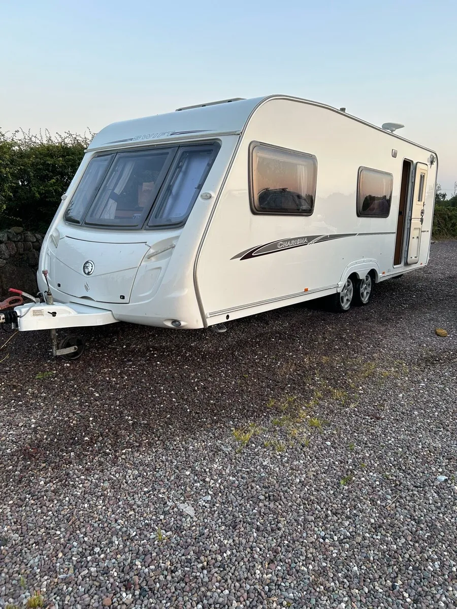 Caravan - Image 1