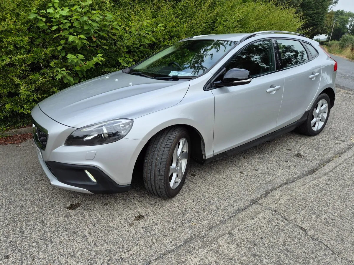 Volvo V40 2014 - Image 3