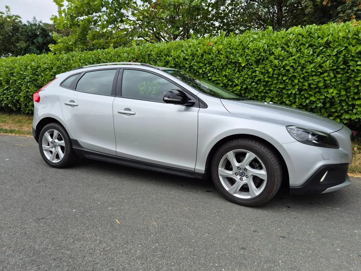 Volvo V40 2014 - Image 4