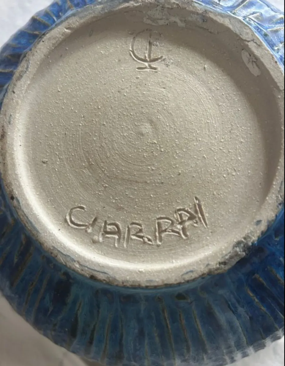 Hand crafted Ceramic Bowl - Image 4