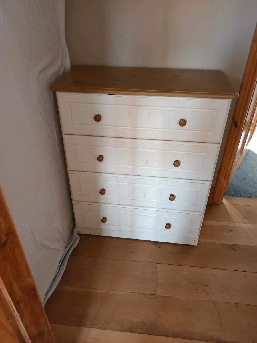 Wardrobe and drawers - Image 3