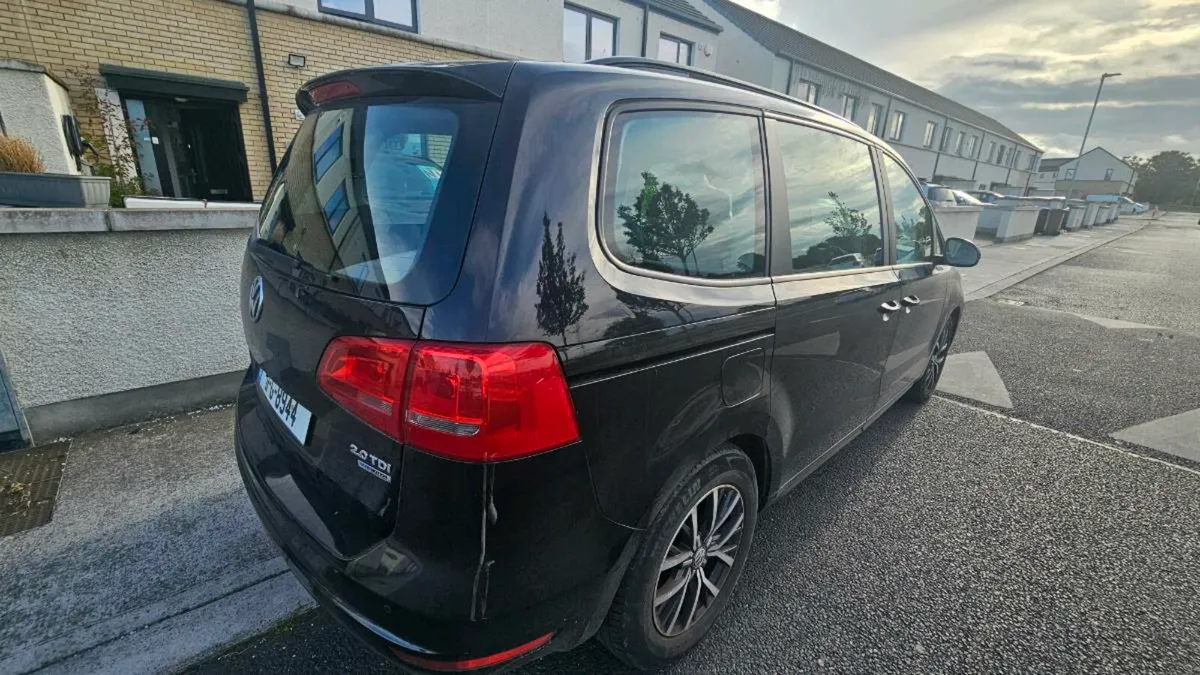 Sharan 2.0 tdi DSG automatic - Image 3
