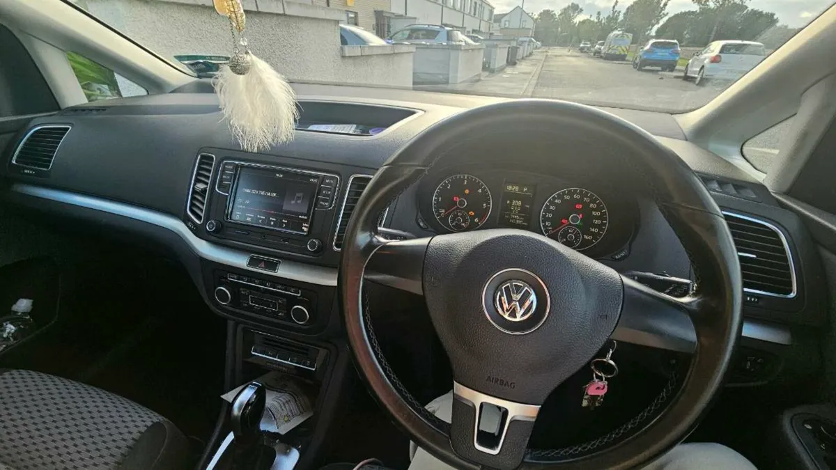 Sharan 2.0 tdi DSG automatic - Image 1