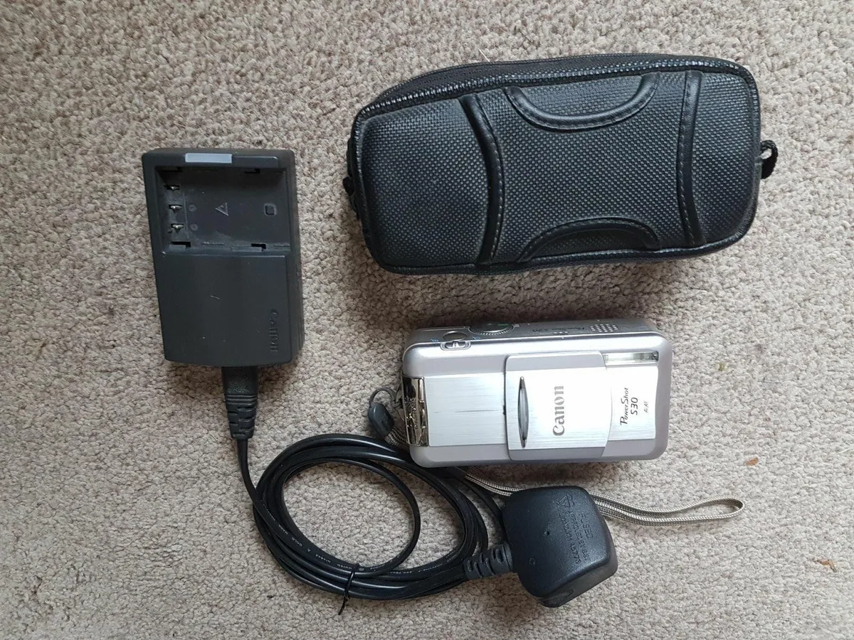 Canon S30 Camera - Image 1